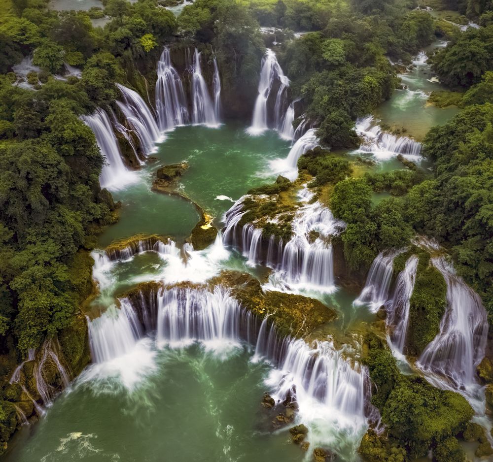 Photograph by Lê Huy Anh