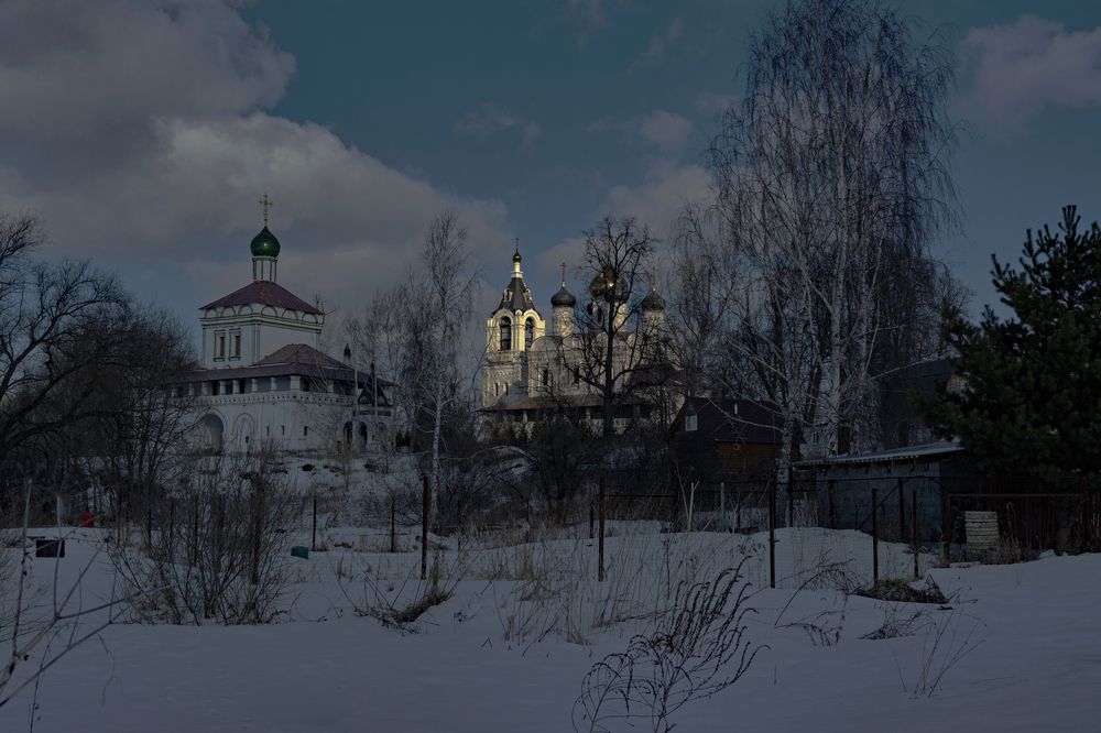 освещенные солнцем