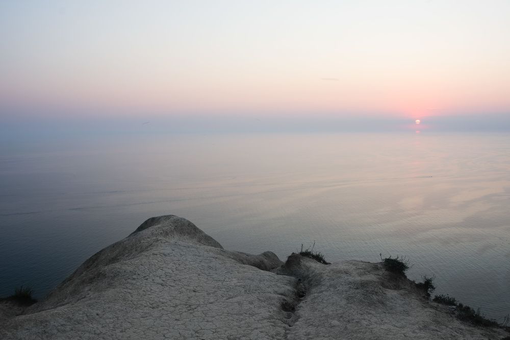 Где расплывчата тонкая грань...
