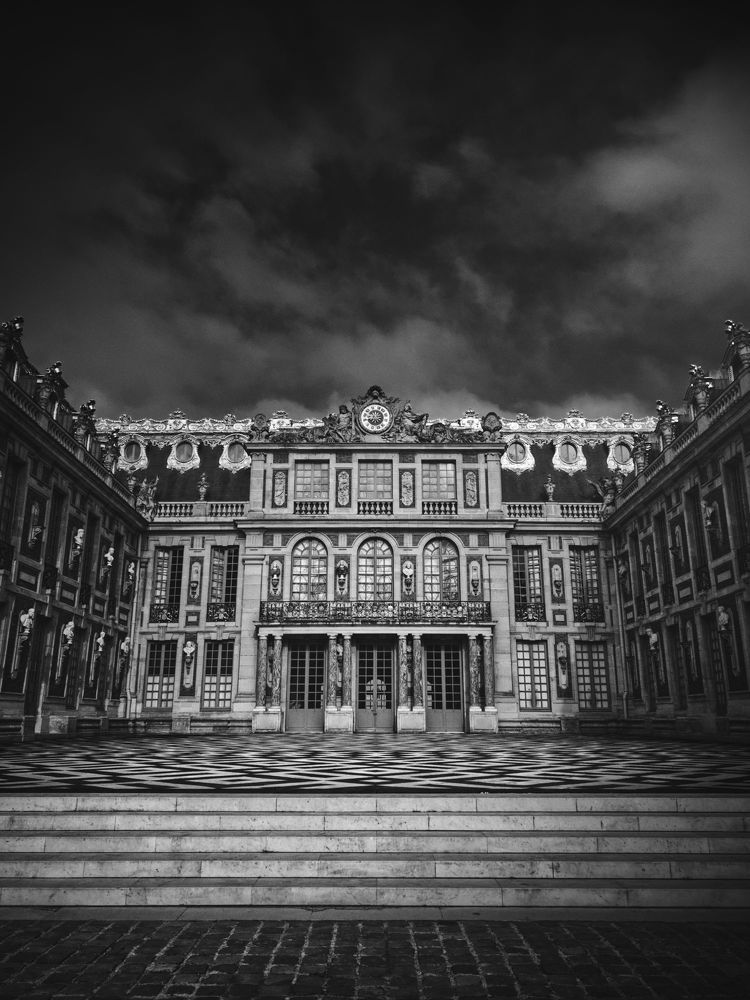 Photograph by Pierre Belenfant