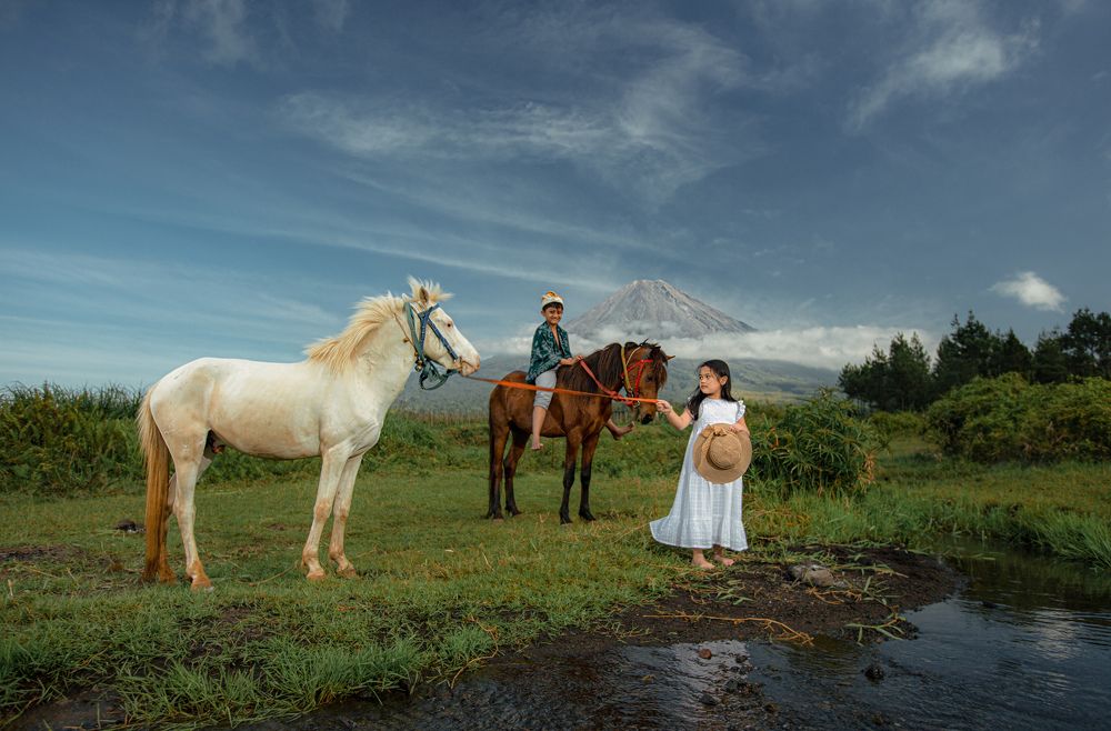 Photograph by Tri Wahyudi