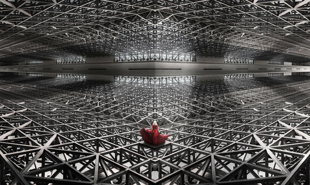 Photograph by KAWAKAMI KAZUTOSHI