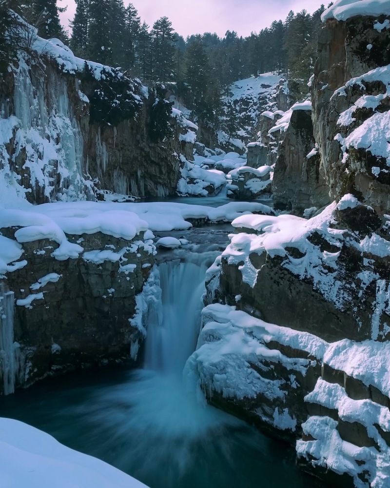 Aharbal waterfall, Kashmir.