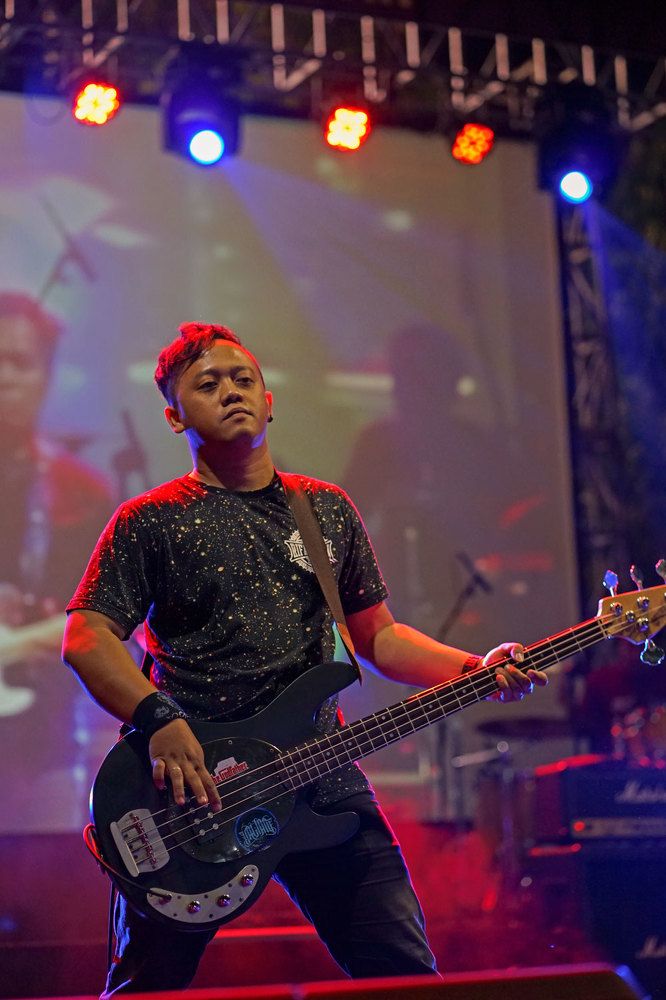 Photograph by bambang Tjiptoroso