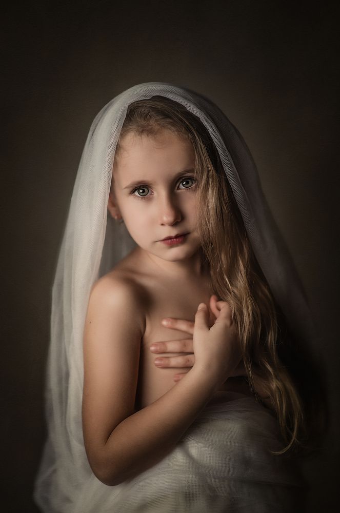 Фотография автора ANGELA SAURA