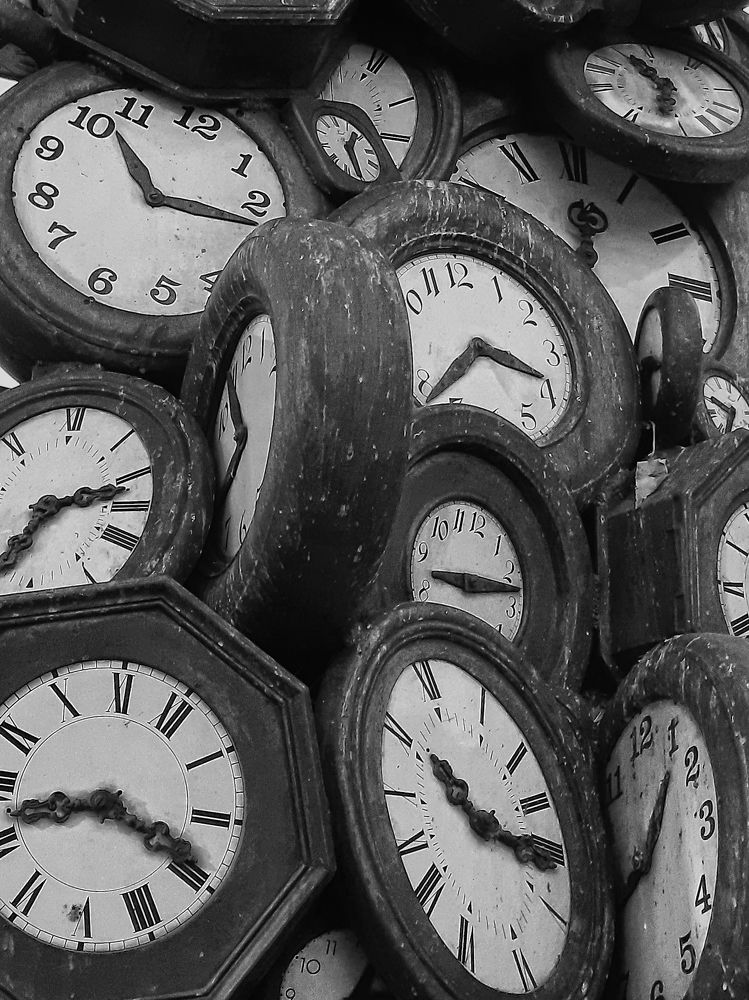 Photograph by SI SABER LOTFI