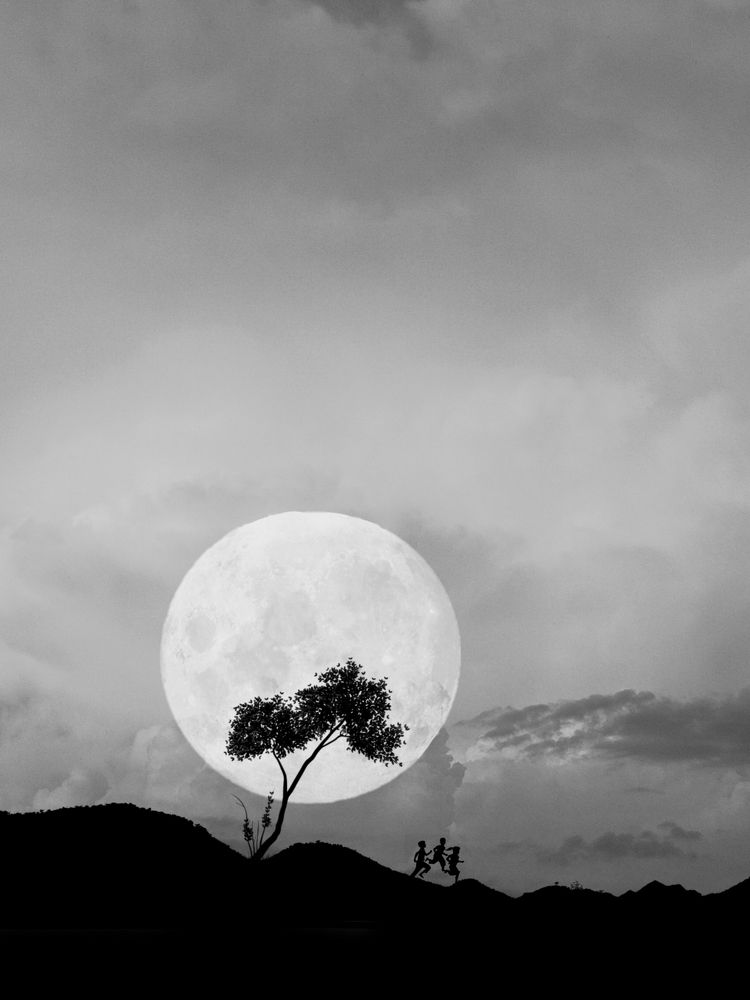 Timeless we are, children running through