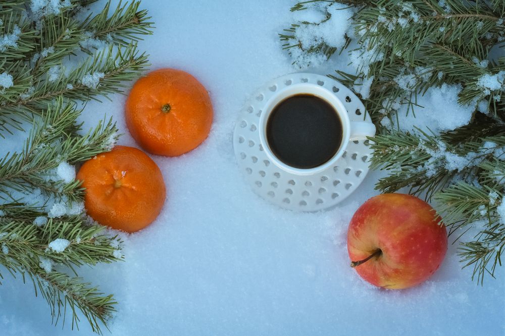 Зимний натюрморт на снегу