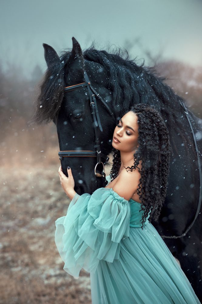 Photograph by Anna Garbat