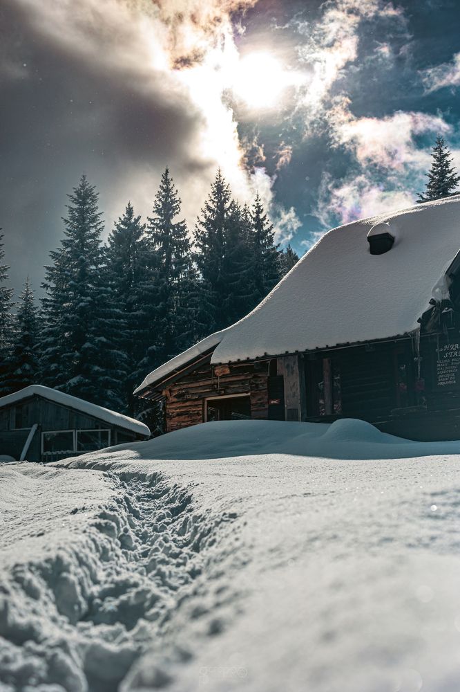 Photograph by Enhad Goralija