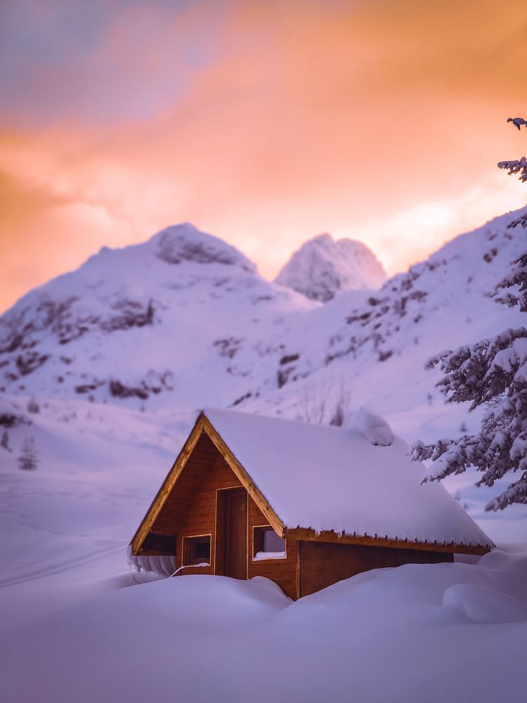 Photograph by Anton Dangov