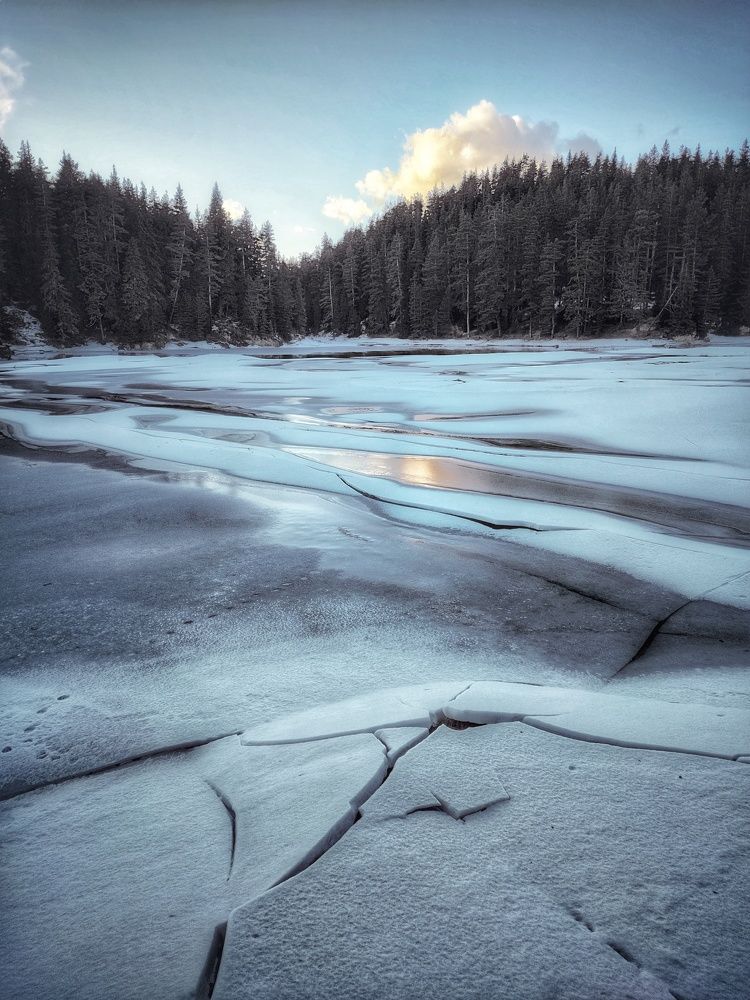 Photograph by Anton Dangov