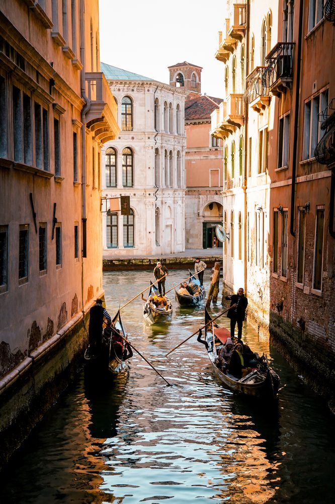 Gondolier traffic
