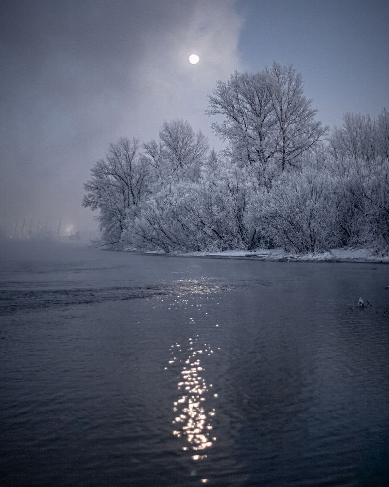 Лунная ночь в сердце Сибири