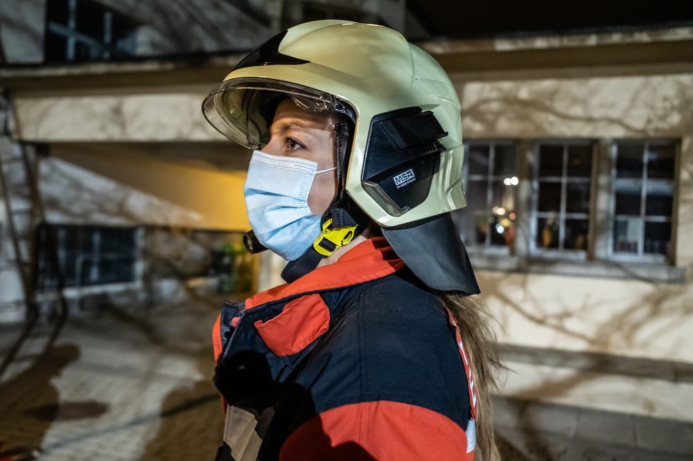 The female fire fighter