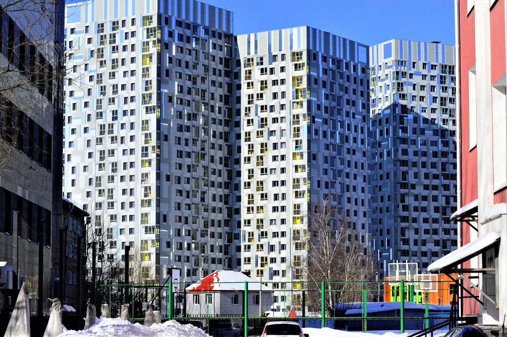 Свой среди чужих, чужой среди своих.