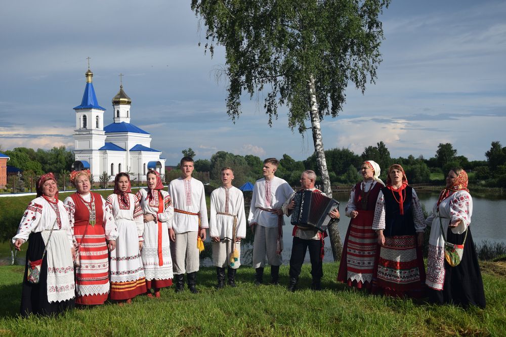 Лейся, песня, на просторе