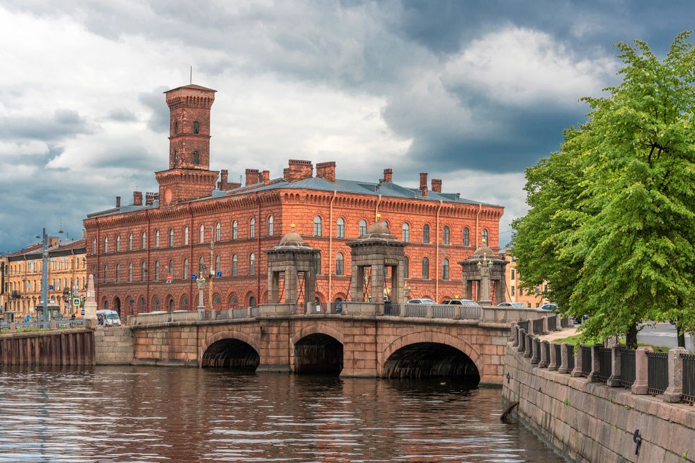 Старо-Калинкин мост. Коломна в ожидании дождя