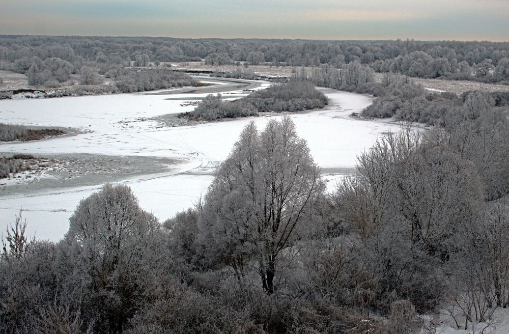 Зимняя река