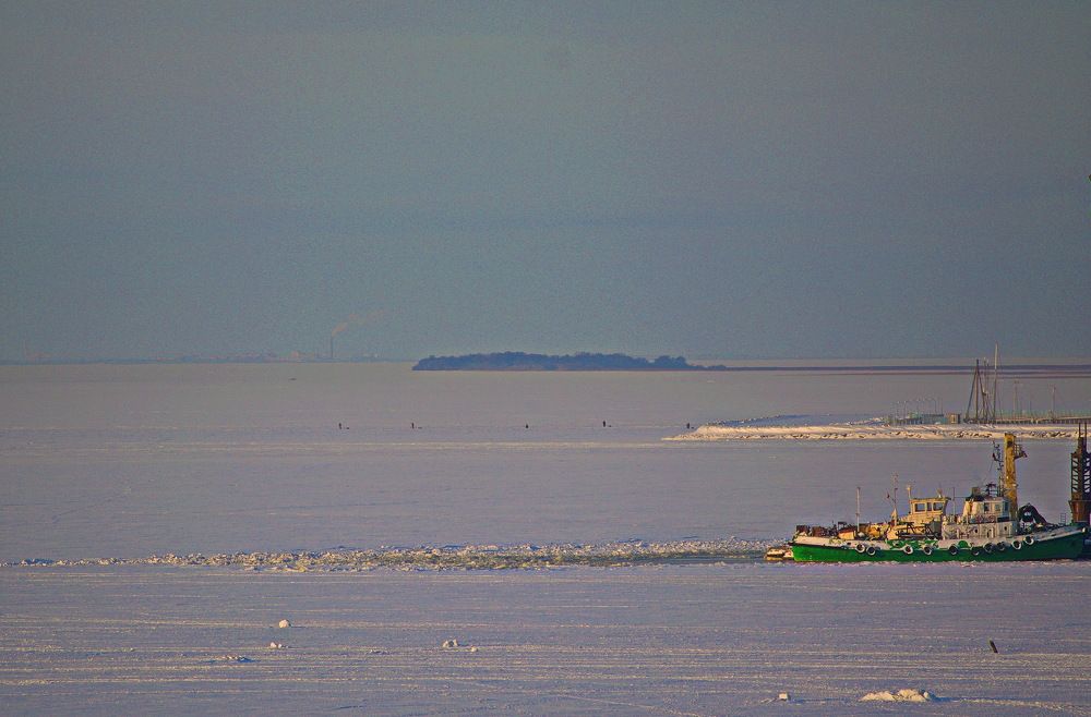 дальний остров