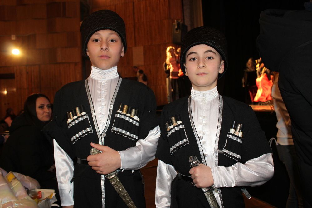 Юные танцоры