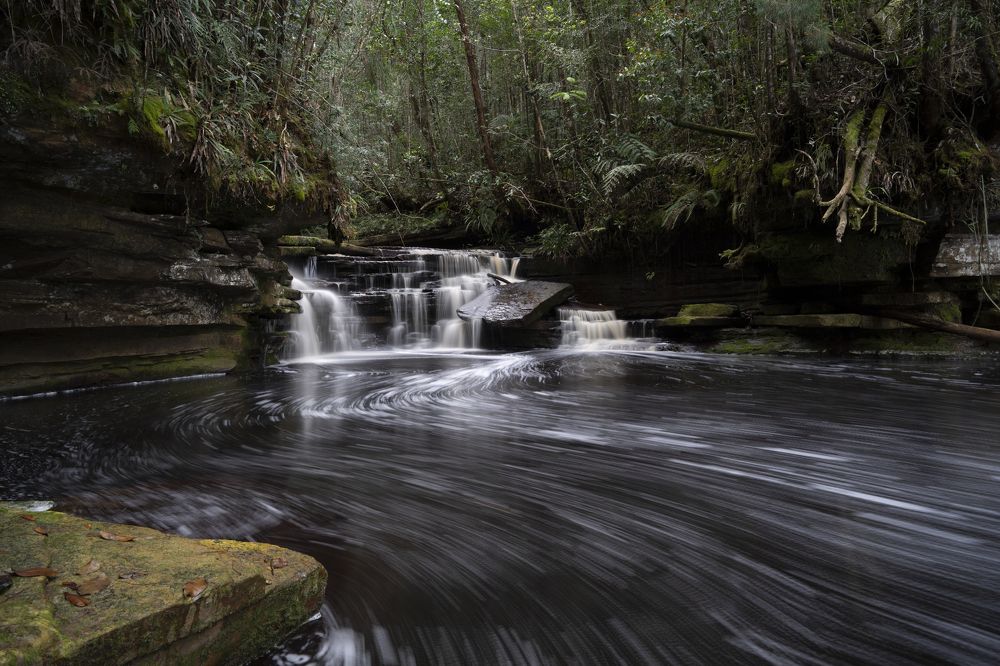 Photograph by Awgku Raem