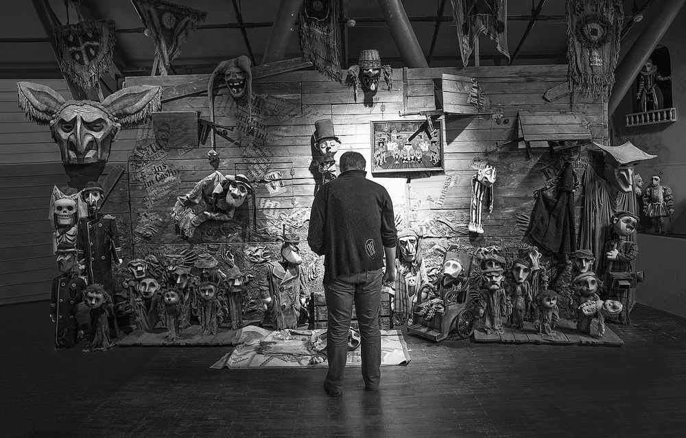 ПОКЛОНЕНИЕ