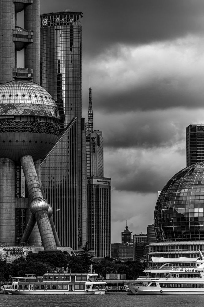 The Dark Side Of The Bund