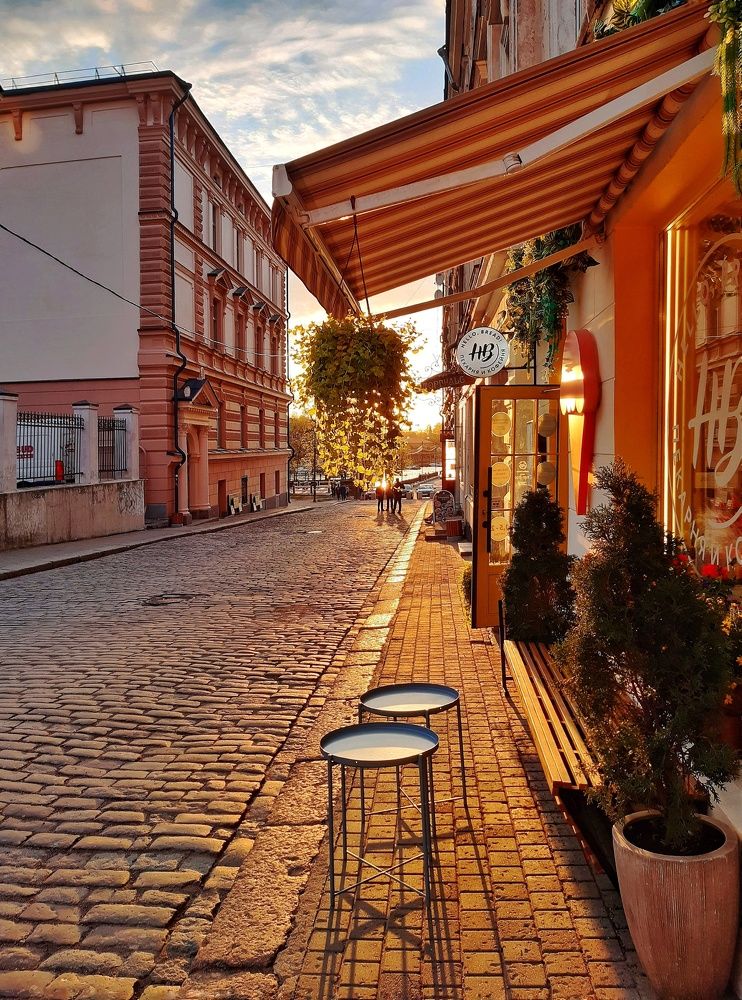 Уличное кафе