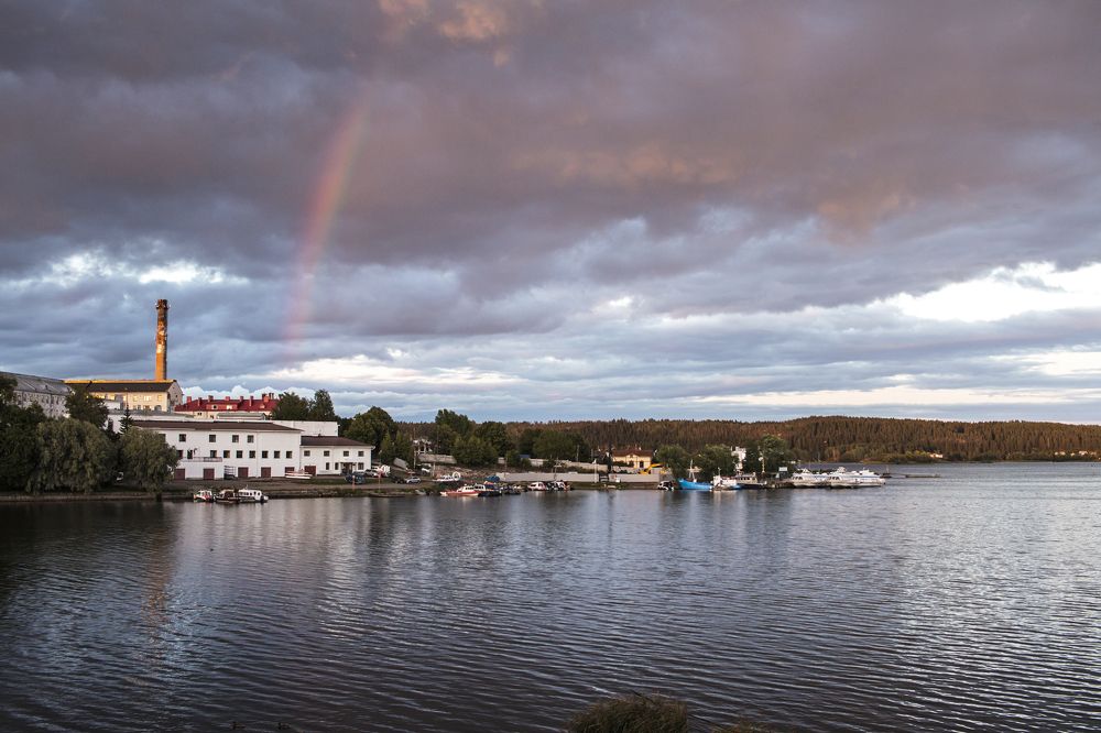 Радуга над заливом