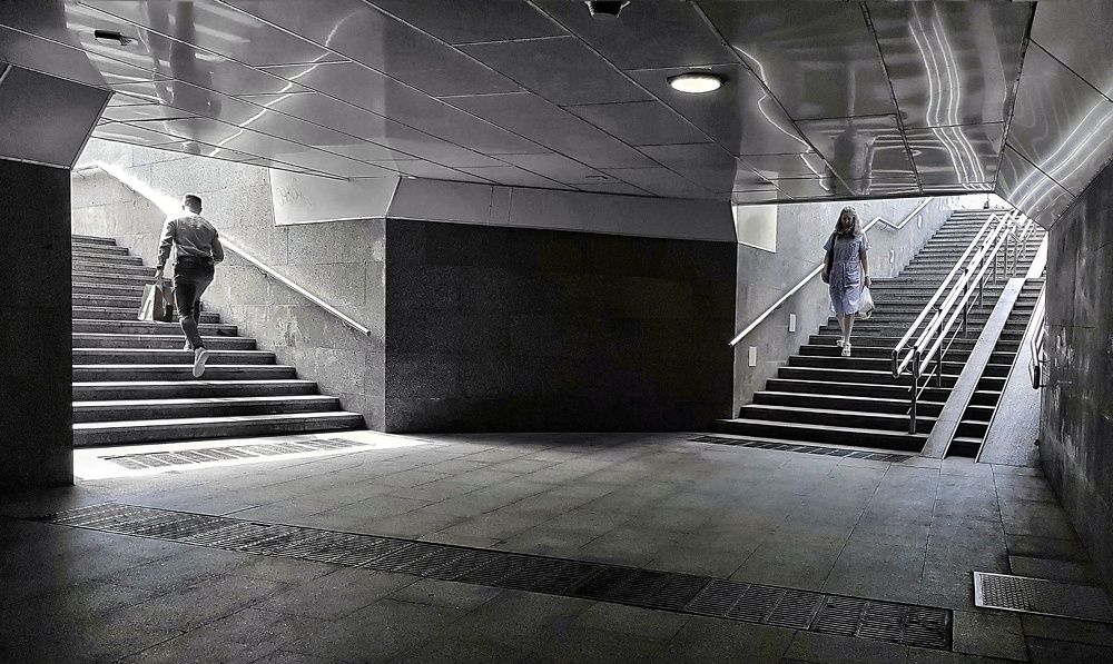 Разошлись, как в море корабли