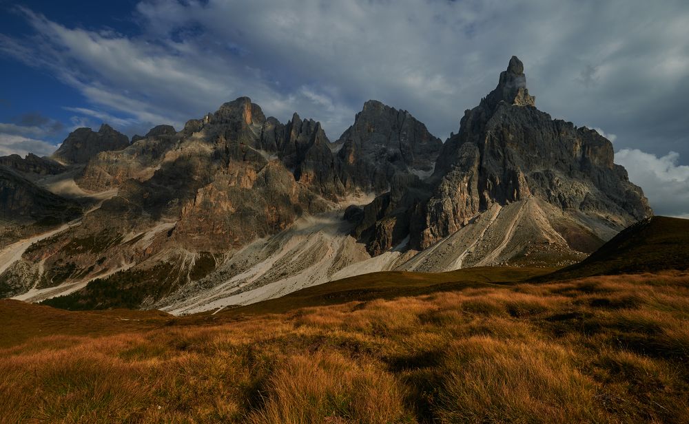 Photograph by Marcin Grzegorczyn