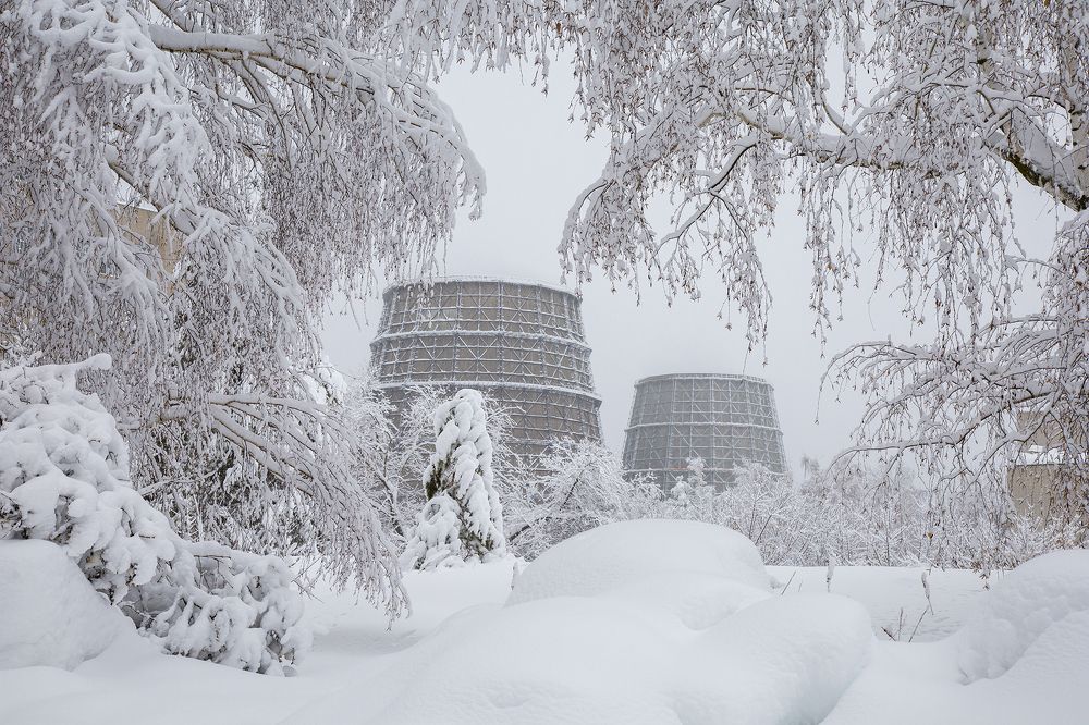 Градирни в ажурной рамке