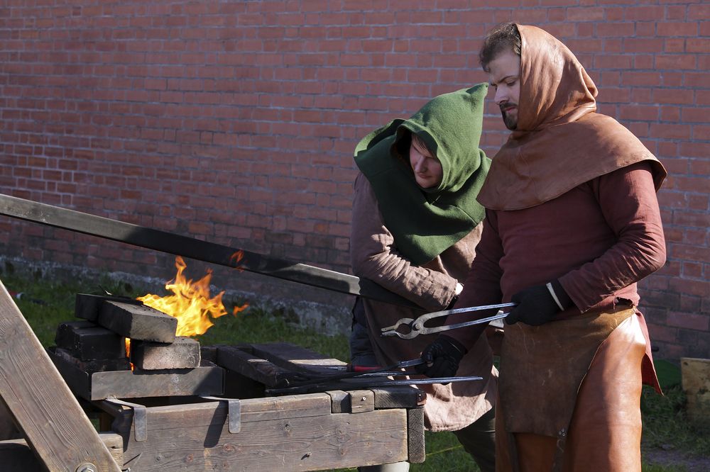 Кузнецы за работой