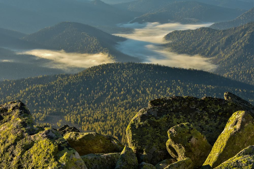 В горах ранним утром Кузнецком Алатау