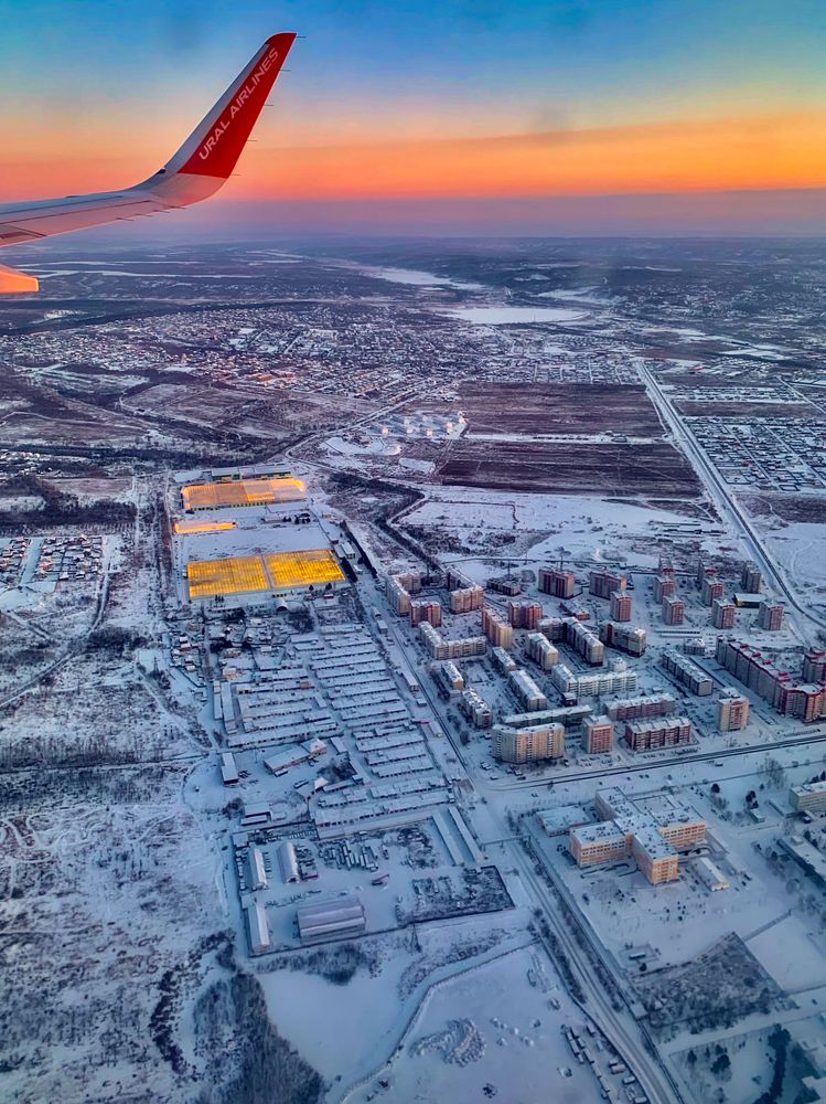 Под крылом самолета