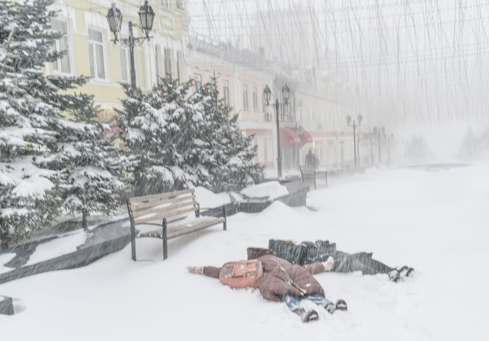 В городе метель.