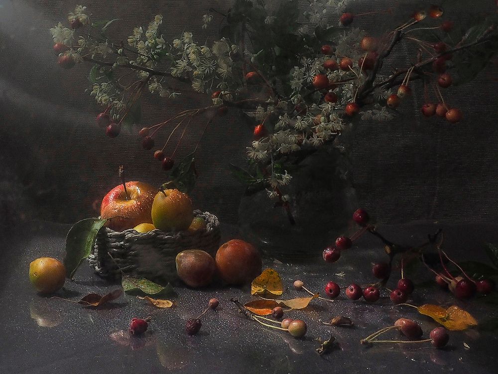 В старом саду.