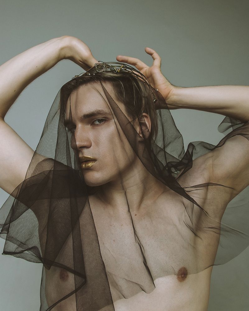 Photograph by Nadi Blitz