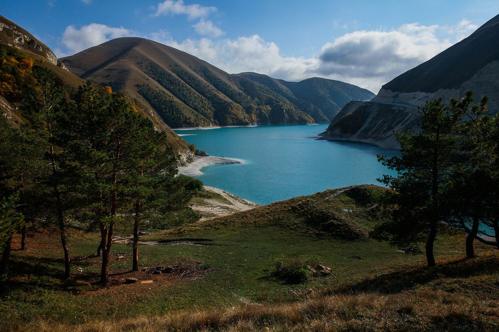 Андийское  озеро..  (Казеной Ам..)