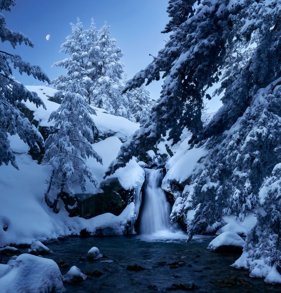 Photograph by Oscar Lata