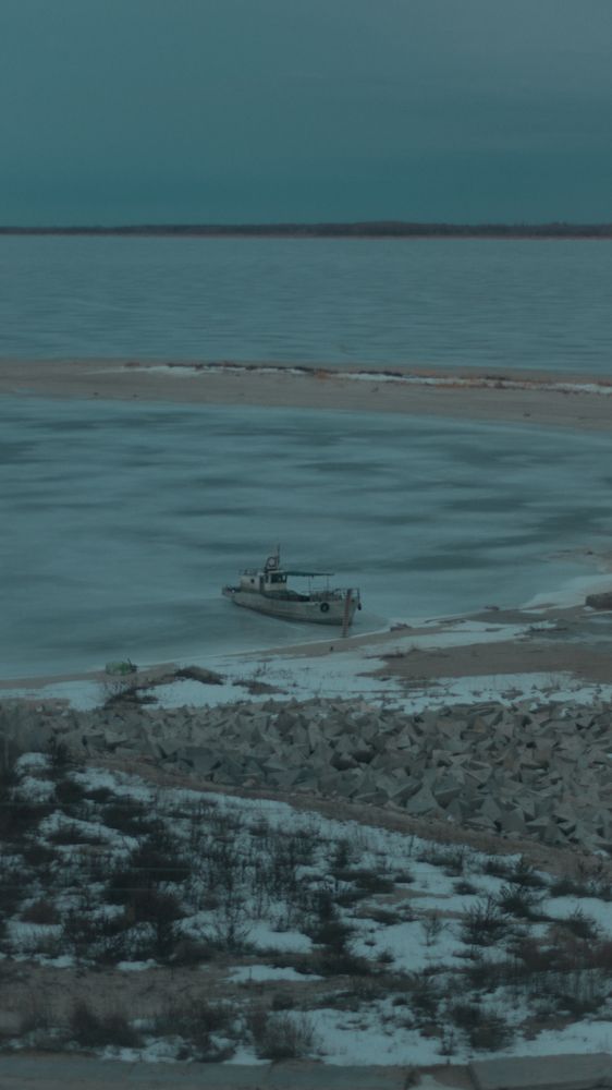 В ледяных оковах