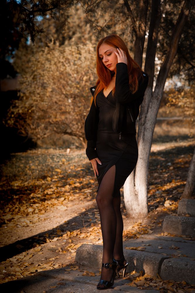 Kiss me hard before you go...