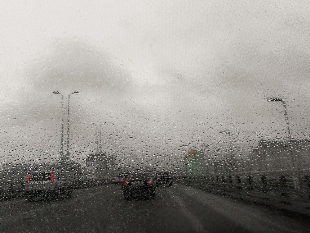 Мокрая дорога