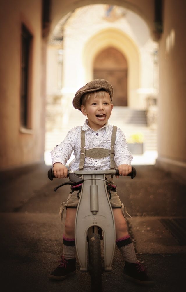 Photograph by Lada Depperschmidt