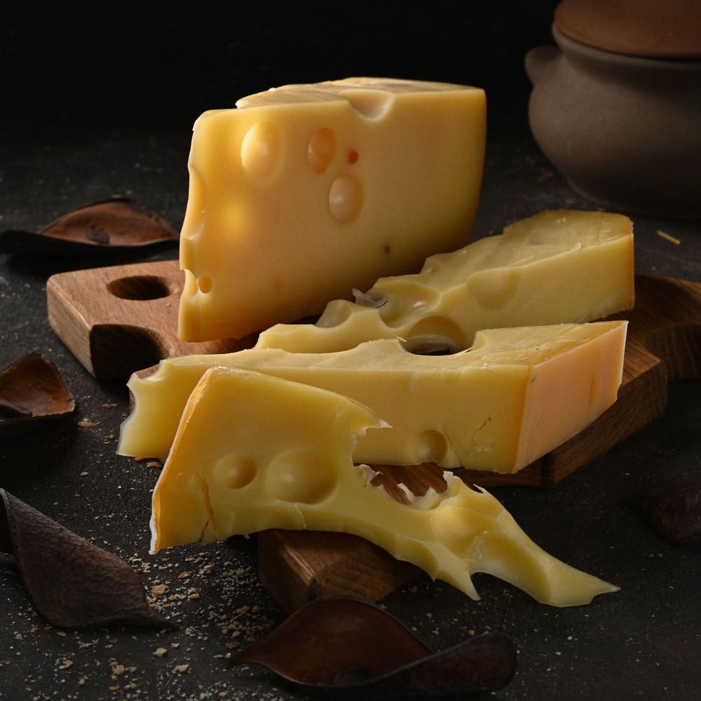 Натюрморт "Нарезка сыра"