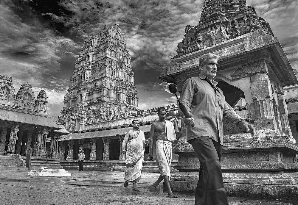 Фотография автора Hirak Mitra