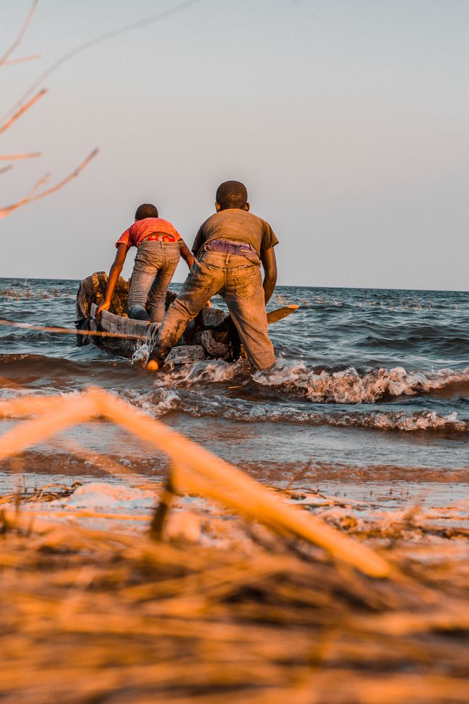 Boys against the Lake