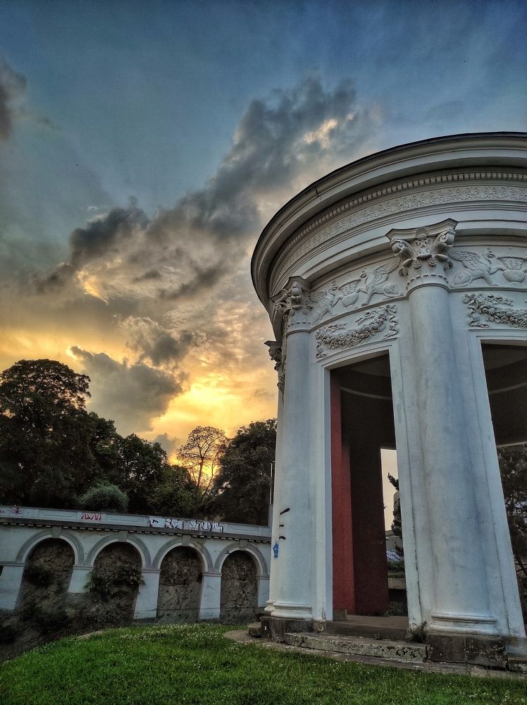 Photograph by Mirza Nokto