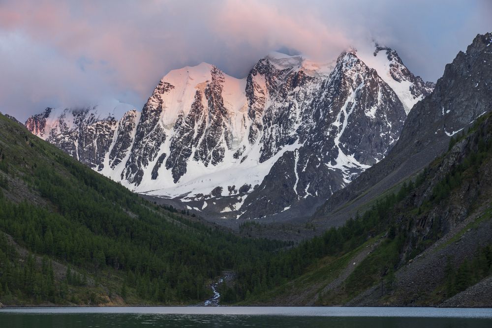 Фотография автора Олег Матроницкий